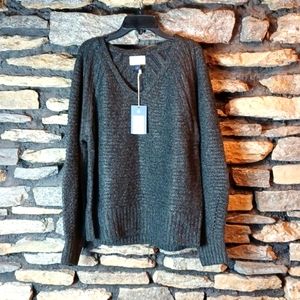 NWT Universal Thread V neck sweater sz small